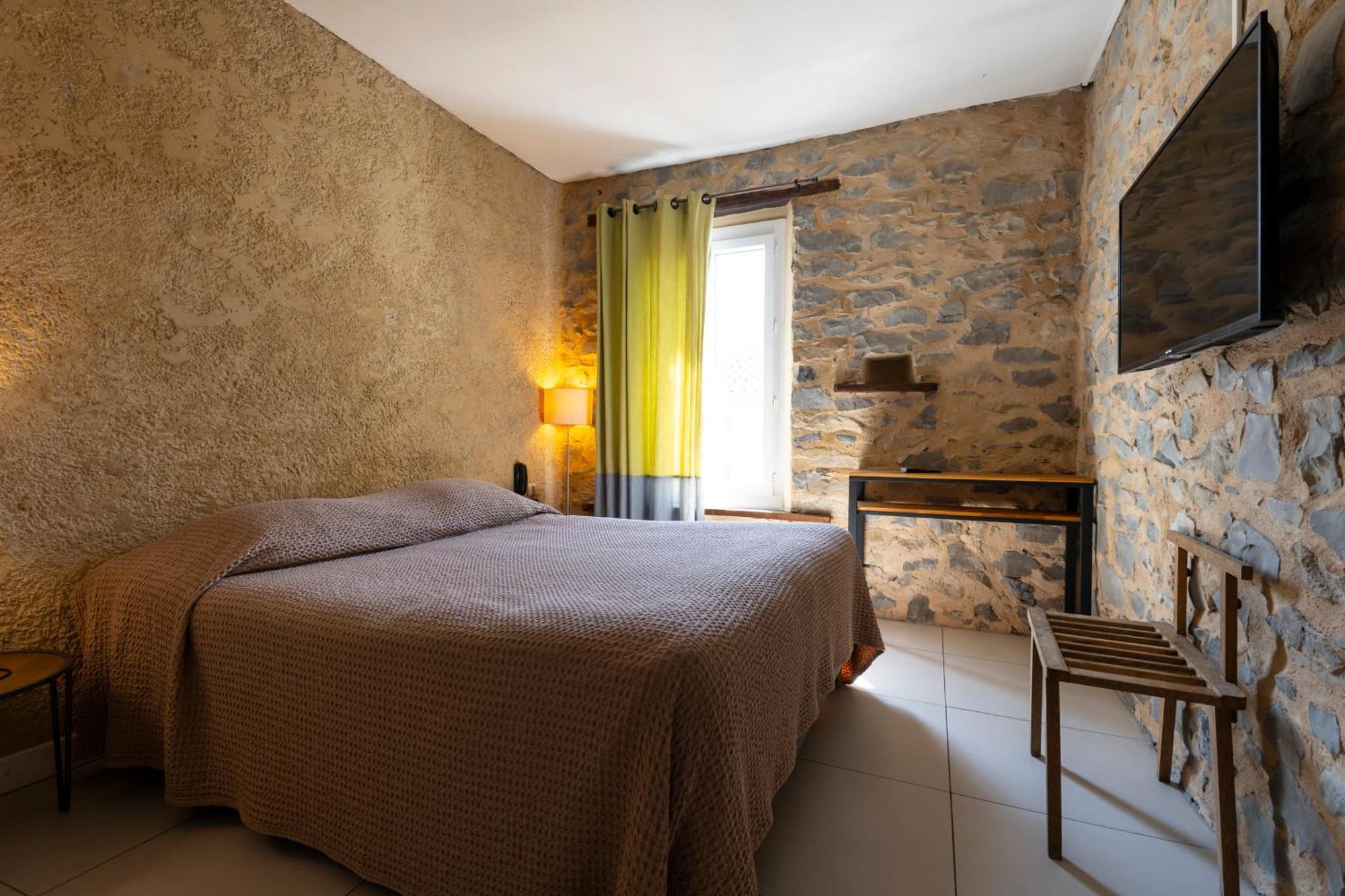 Hotel Burrhus Vaison-la-Romaine Esterno foto