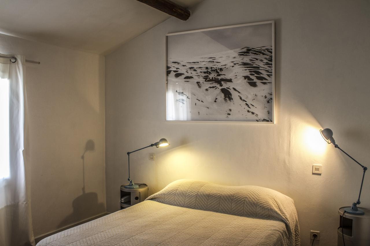 Hotel Burrhus Vaison-la-Romaine Esterno foto