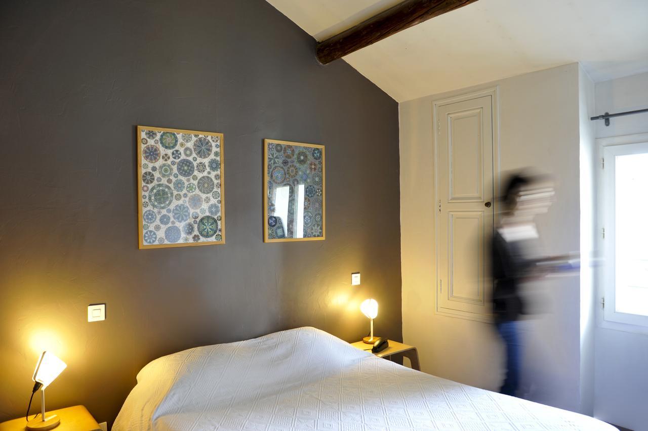 Hotel Burrhus Vaison-la-Romaine Esterno foto